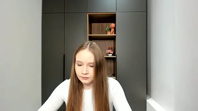 RondaBrackins online show from November 10, 7:18 am