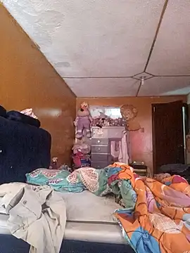 themorenofit08 online show from February 14, 2:47 pm