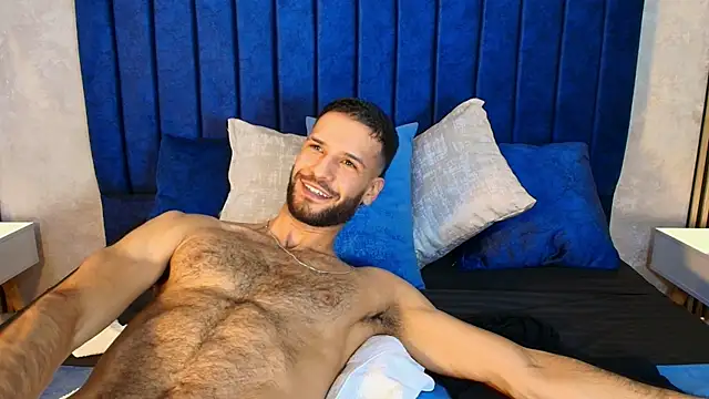Jacob Benelli online show from May 15, 11:34 pm