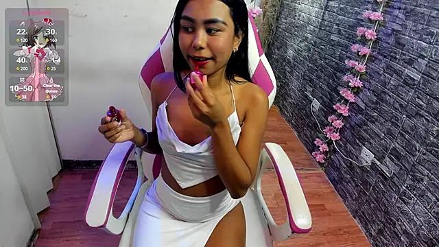 candy kiss   online show from January 12, 9:20 pm