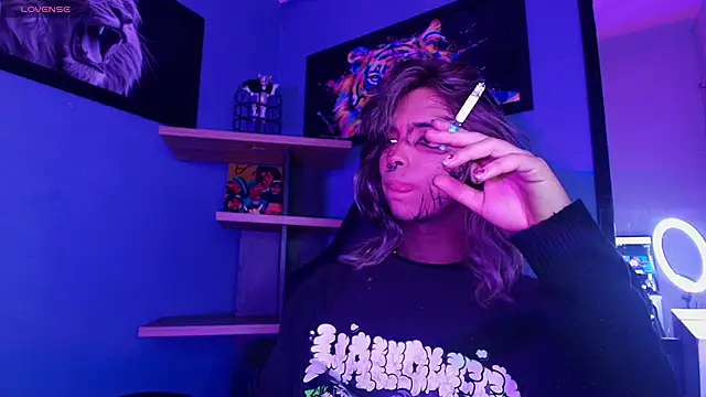 luxiel  online show from November 21, 11:25 pm