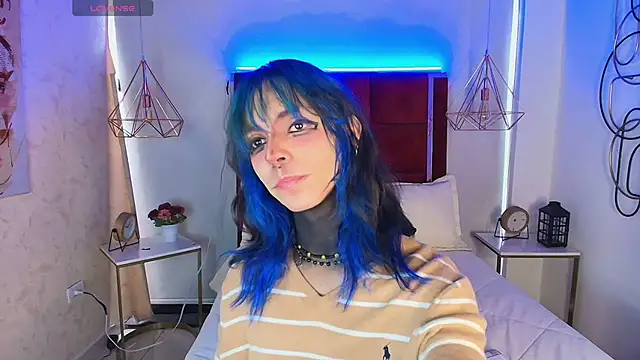 Snapshot of luxiel_ chatting on June 1, 9:16 pm luxiel online show from June 1, 9:16 pm