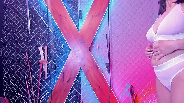 Mistress Luxxy bdsm online show from November 15, 1:18 pm