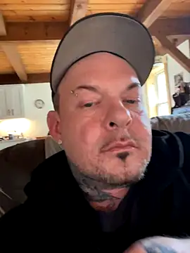 Snapshot of rockhardtatz chatting on November 7, 3:01 pm rockhardtatz online show from November 7, 3:01 pm