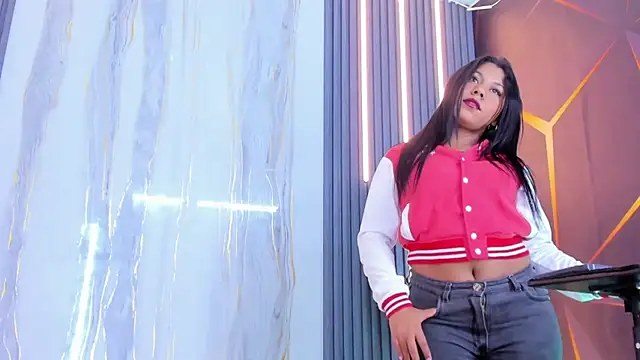 Snapshot of sexy_hot_spot chatting on November 7, 9:15 pm sexy hot spot online show from November 7, 9:15 pm