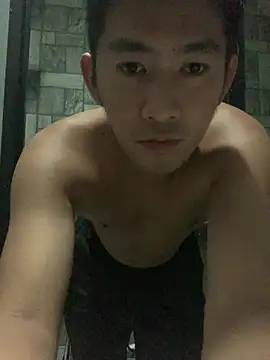 Snapshot of denzkylexx chatting on July 3, 7:31 pm denzkylexx online show from July 3, 7:31 pm
