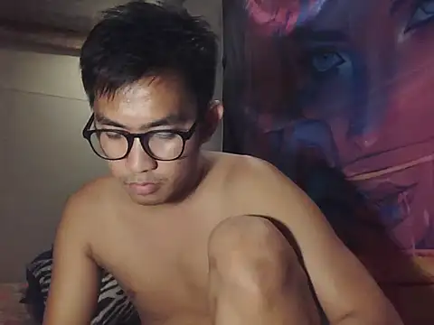 Snapshot of denzkylexx chatting on July 5, 11:17 am denzkylexx online show from July 5, 11:17 am
