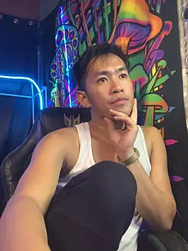 Snapshot of denzkylexx chatting on July 20, 1:24 pm denzkylexx online show from July 20, 1:24 pm
