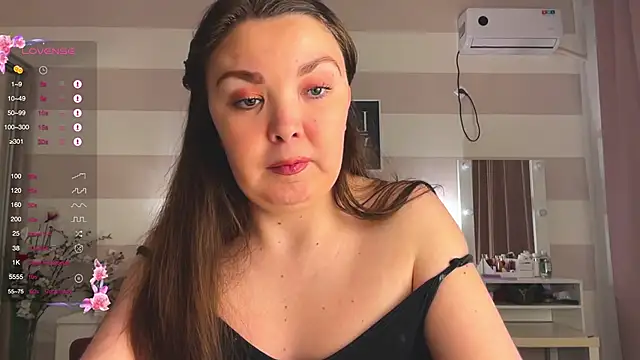 liliaMaivis online show from November 12, 6:19 pm