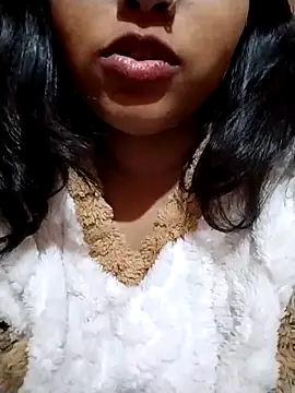 Sexy Divya   online show from December 19, 5:53 pm