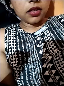 Snapshot of Sexy_Divya__ chatting on June 22, 5:43 pm Sexy Divya online show from June 22, 5:43 pm