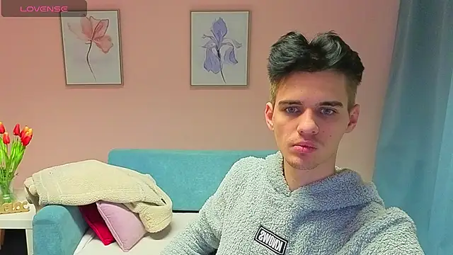 LiamMerci online show from November 10, 7:18 am