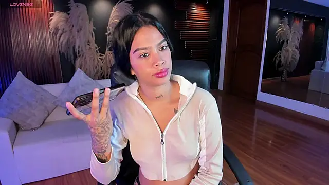 Snapshot of Saara_Corraless chatting on February 24, 6:28 pm Saara Corraless online show from February 24, 6:28 pm