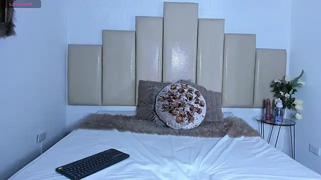 meredith jones online show from November 20, 3:07 am