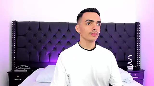 NicoKingg  online show from January 6, 11:58 am