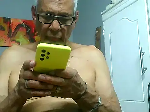 dirtysluttyfist online show from November 25, 5:02 pm