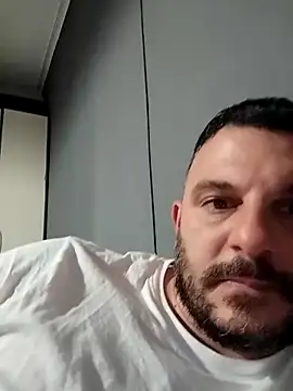 yourgentleman88 online show from November 29, 8:45 pm