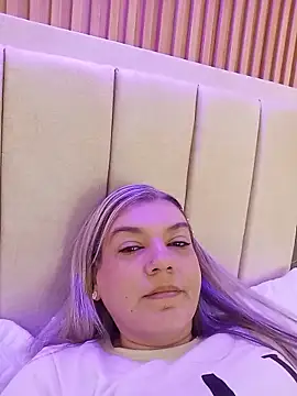 Snapshot of gala_montes_30 chatting on November 8, 1:55 pm gala montes 30 online show from November 8, 1:55 pm