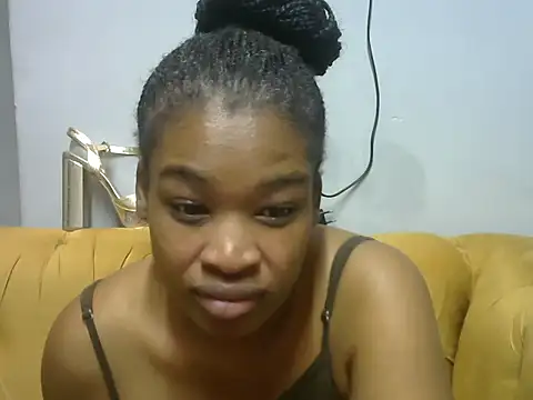 Snapshot of JuiceLips88 chatting on June 5, 6:24 pm JuiceLips88 online show from June 5, 6:24 pm