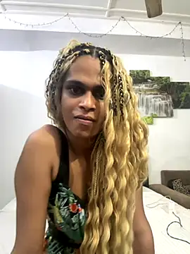 Snapshot of Tara-barbie chatting on November 7, 11:16 pm Tara-barbie online show from November 7, 11:16 pm