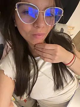 Mariana Ve online show from November 8, 3:39 am