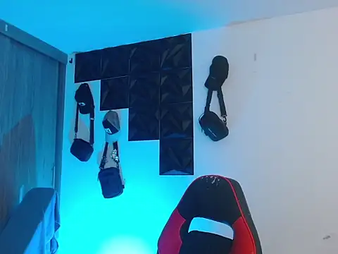 Snapshot of adam_keith chatting on December 4, 2:04 pm adam keith online show from December 4, 2:04 pm