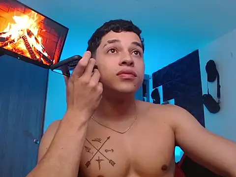 Snapshot of adam_keith chatting on December 15, 2:43 pm adam keith online show from December 15, 2:43 pm