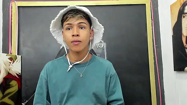 Timmy Kiing  online show from December 15, 9:08 pm