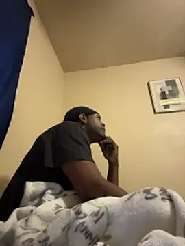 CrookedBeaut online show from December 5, 2:03 pm