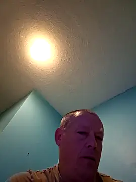 Snapshot of Tyson120 chatting on February 28, 12:55 am Tyson120 online show from February 28, 12:55 am