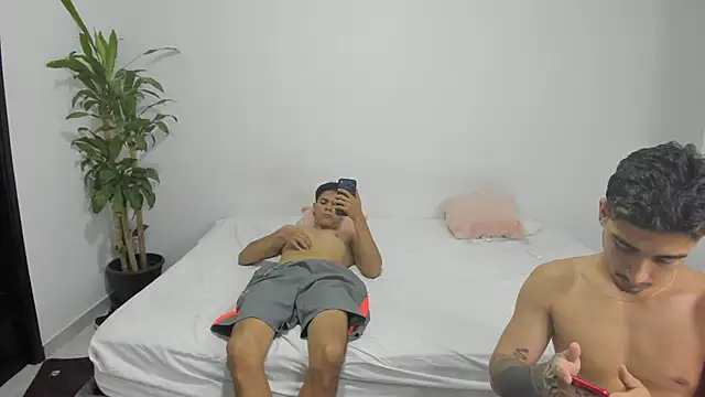 shark boy28 online show from November 15, 3:59 am