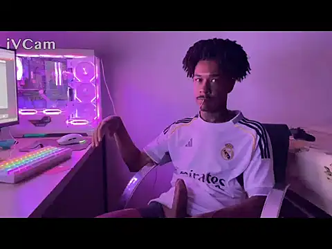 Snapshot of pxgusta chatting on November 8, 3:18 am pxgusta online show from November 8, 3:18 am