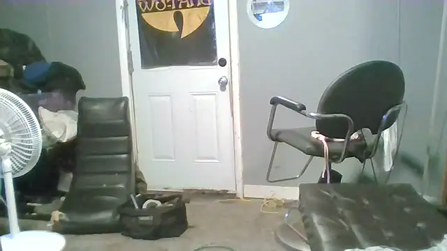 trickydickydaddy online show from April 4, 5:06 am