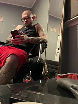 trickydickydaddy online show from April 12, 6:46 pm