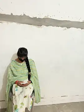 Snapshot of Sunita-collage chatting on November 10, 4:55 am Sunita-collage online show from November 10, 4:55 am