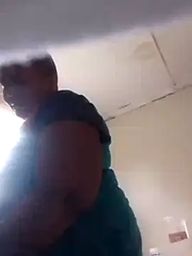 Snapshot of owam243 chatting on November 9, 2:15 pm owam243 online show from November 9, 2:15 pm