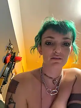 Snapshot of misslovesick chatting on November 8, 12:38 pm misslovesick online show from November 8, 12:38 pm