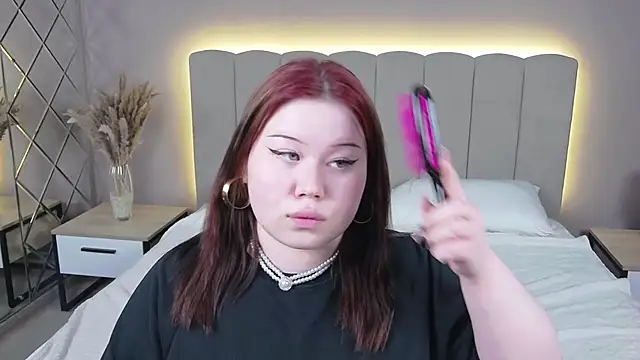 EvaNova  online show from April 1, 1:41 pm