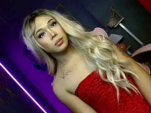 slutty lauraxxx online show from February 13, 6:53 am