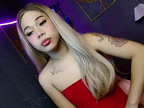 slutty lauraxxx online show from February 26, 3:38 am