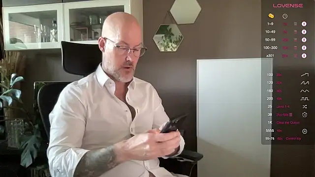 the new fit rubinho online show from March 27, 6:52 am