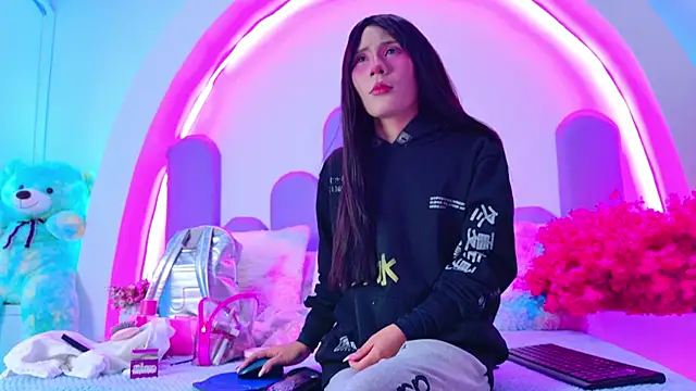 BunnySexyy18 online show from March 13, 3:13 am