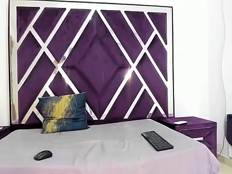 ninaasm online show from January 15, 12:54 pm