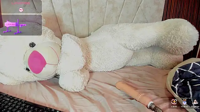 AMARA BRUNET online show from March 1, 4:36 am