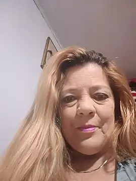 karlaanqui1 online show from December 17, 9:04 am