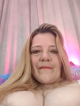 karlaanqui1 online show from May 30, 11:51 am