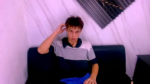 Liam York  online show from April 8, 4:23 am