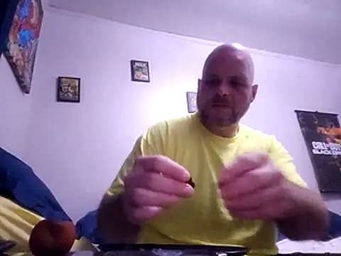 Snapshot of Slimsang69 chatting on November 9, 5:39 am Slimsang69 online show from November 9, 5:39 am