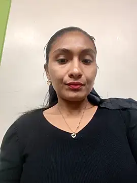 Snapshot of Uvit chatting on April 28, 1:26 am Uvit online show from April 28, 1:26 am