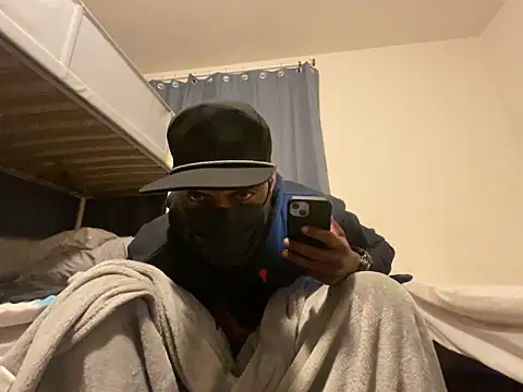 Snapshot of RonJameson2789 chatting on November 11, 10:48 am RonJameson2789 online show from November 11, 10:48 am